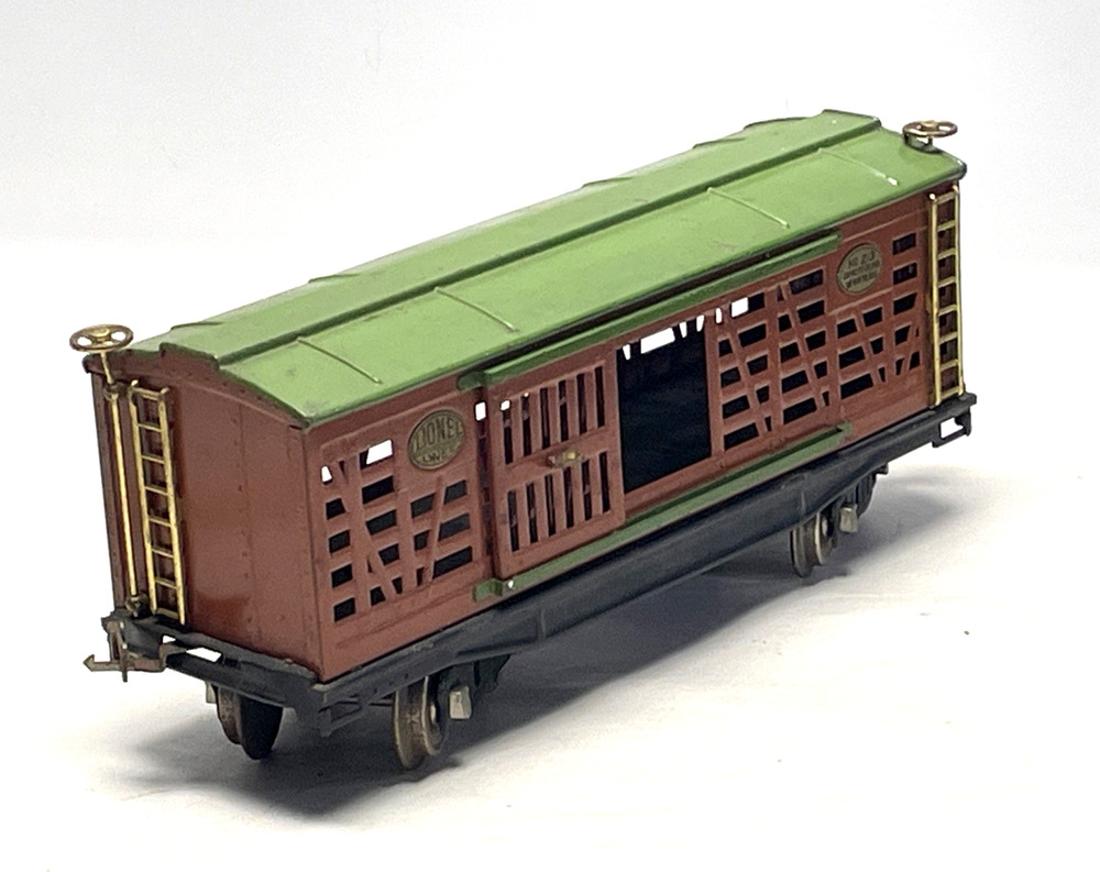 Vintage Lionel Lines No. 213 Cattle Car Standard Gauge Prewar Terra Cotta Green